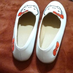 Hello Kitty Flats